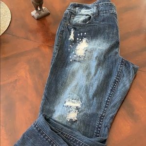 Beautifully distressed sequence jeans